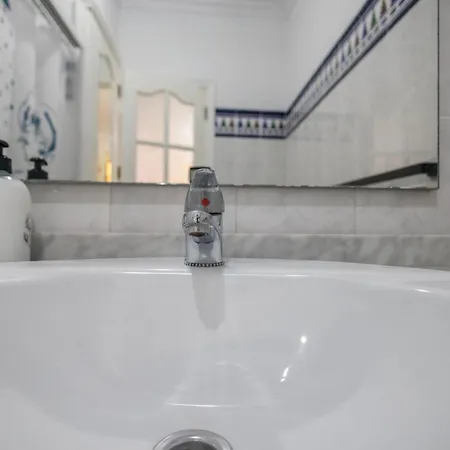 Sardina Balcony - 2 Min Walk To Holiday home